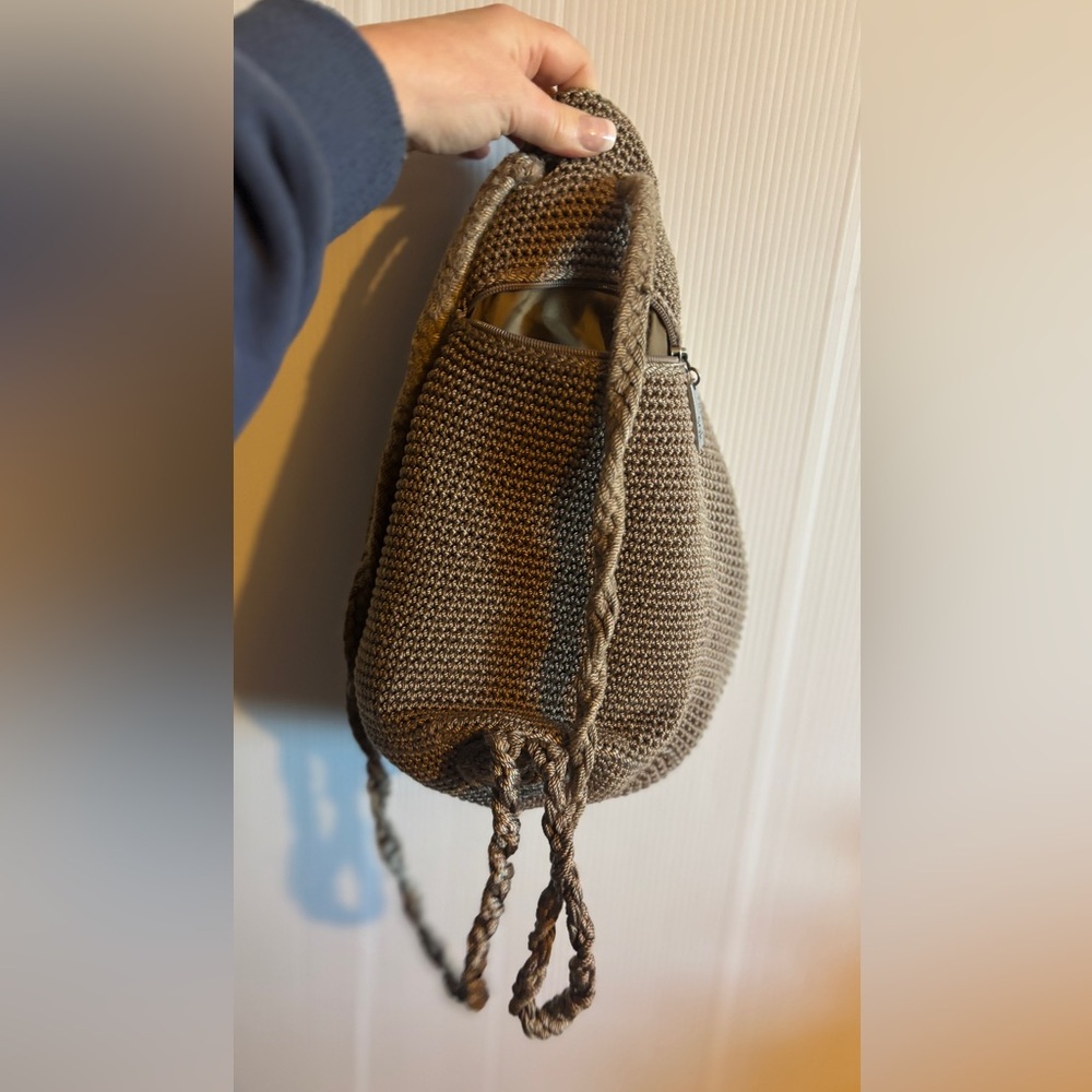 The Sak Tan Crochet Drawstring Backpack Boho Woven Shoulder Bag - Picture 3 of 7